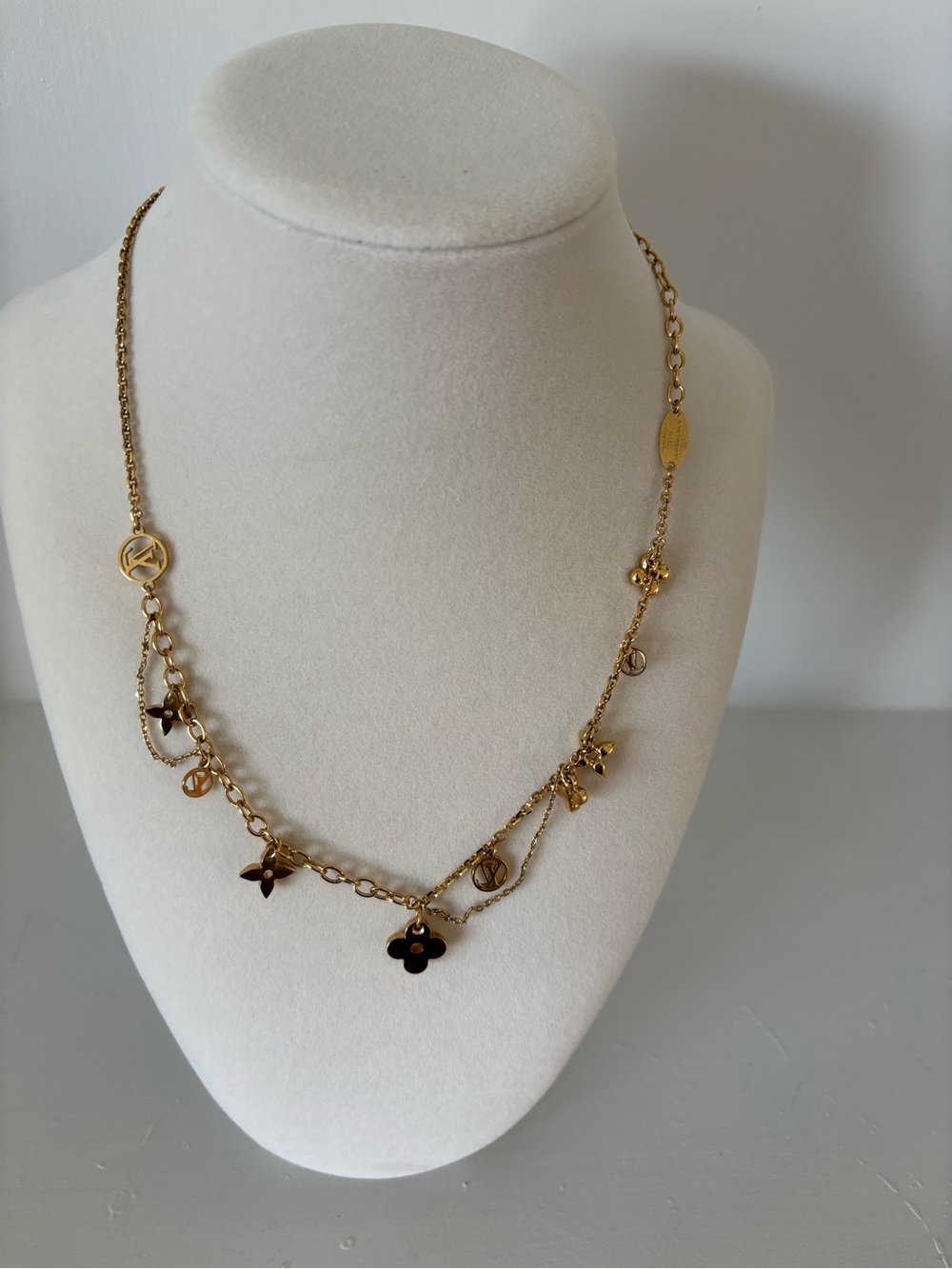 Louis Vuitton Gold Chain blooming Necklace